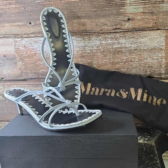 Mara & Mine Shoes - Mara & Mine Blue Strappy Kitten Heel Womens Sandals, Size 10 NWT